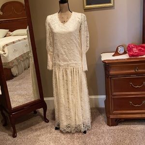 HANDMADE ANKLE LENGTH WEDDING DRESS...SZ 6-8
